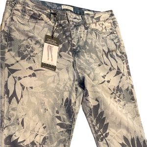 Rose by Sofia Vergara Pants size 14